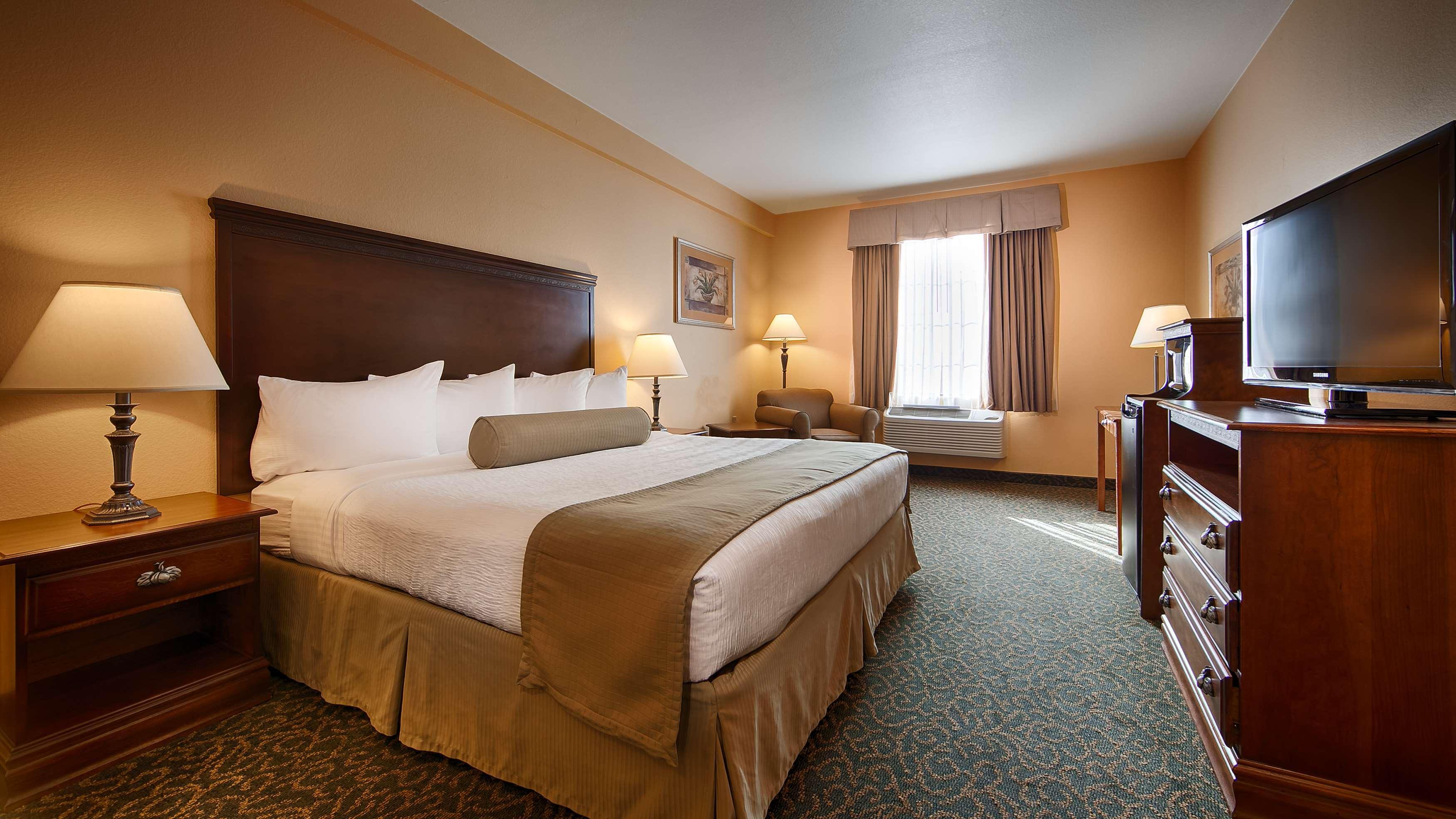 Best Western Plus Executive Hotel & Suites Sulphur Exterior foto